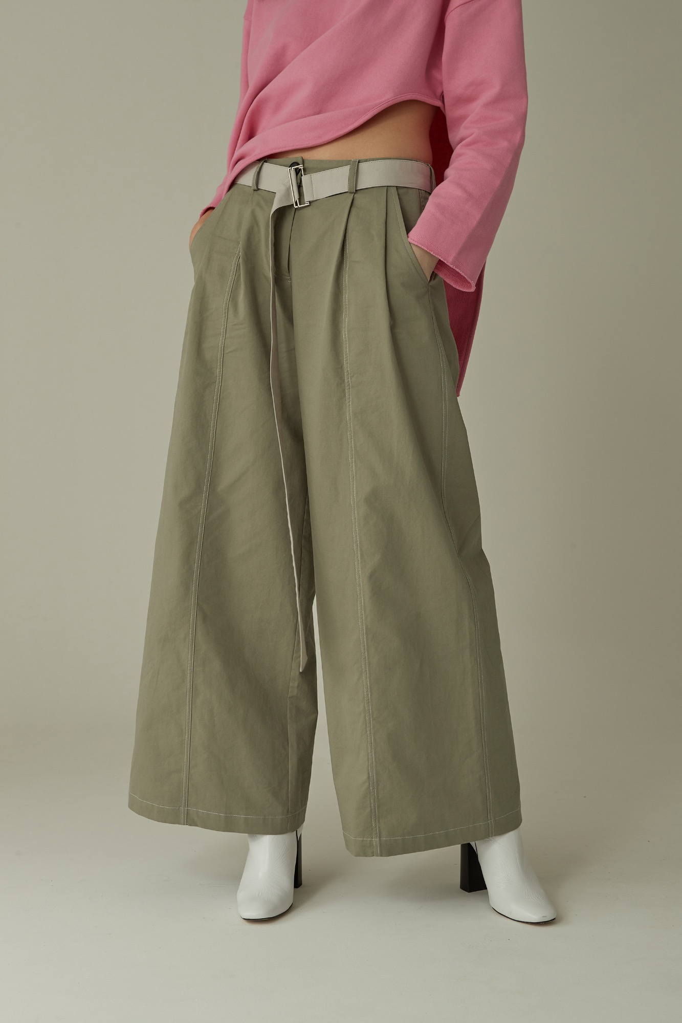 Line Pointed Wide Pants - Mint Khaki