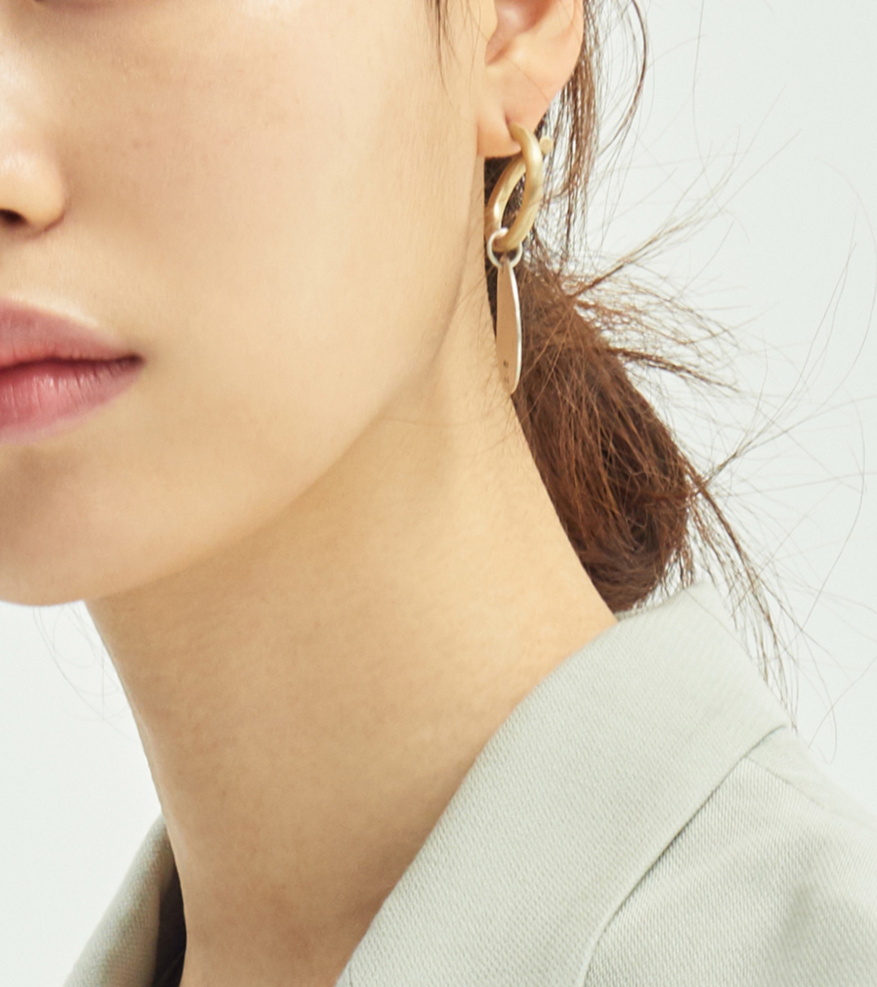Atypical Eye Earring - Curve