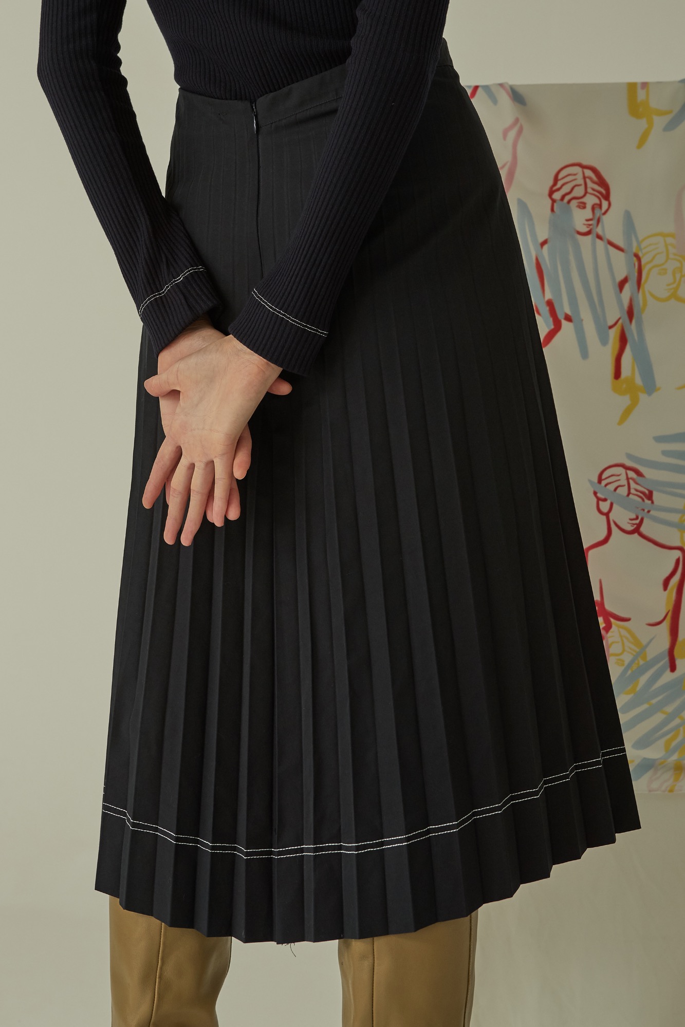 Asymmetry Pleats Skirt - Navy